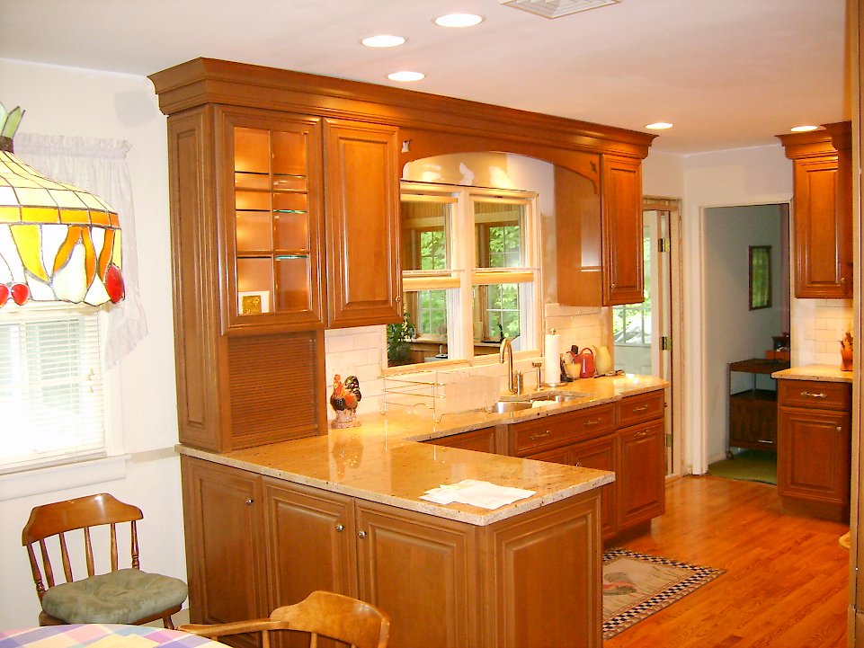 Madura Gold Dark granite counter-tops.